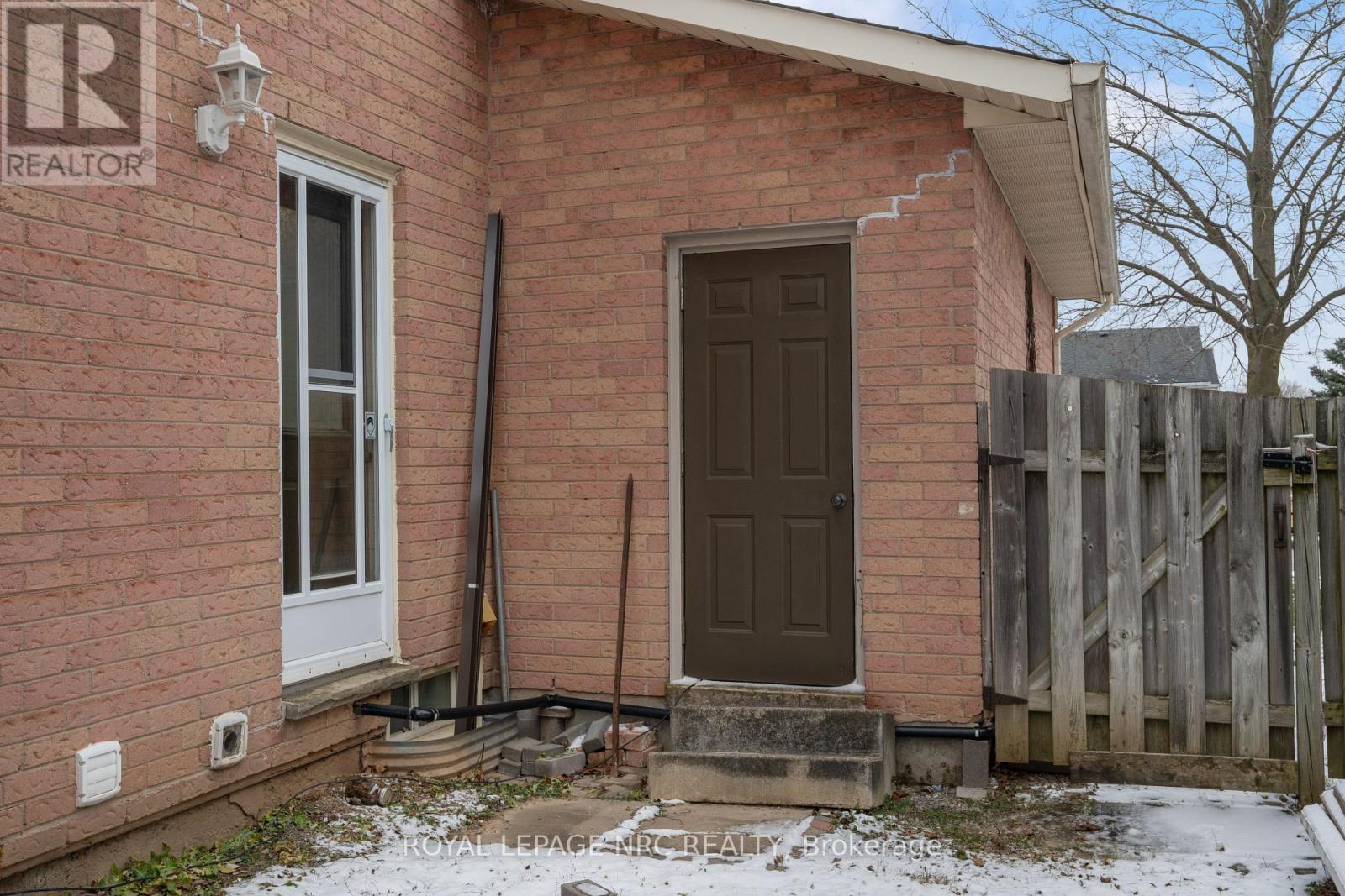 51 Briarsdale Crescent, Welland, Ontario  L3C 6S7 - Photo 37 - X12602118