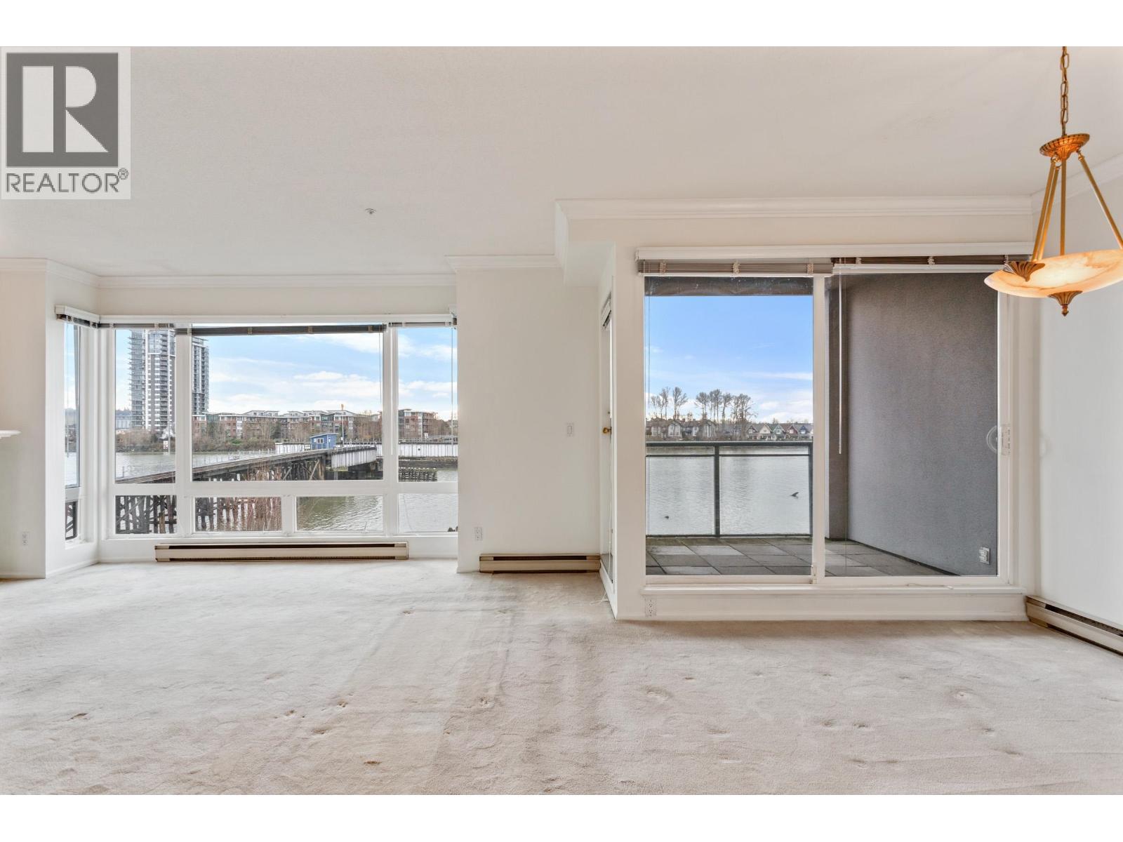 305 8 Laguna Court, New Westminster, British Columbia  V3M 6M6 - Photo 5 - R3078081