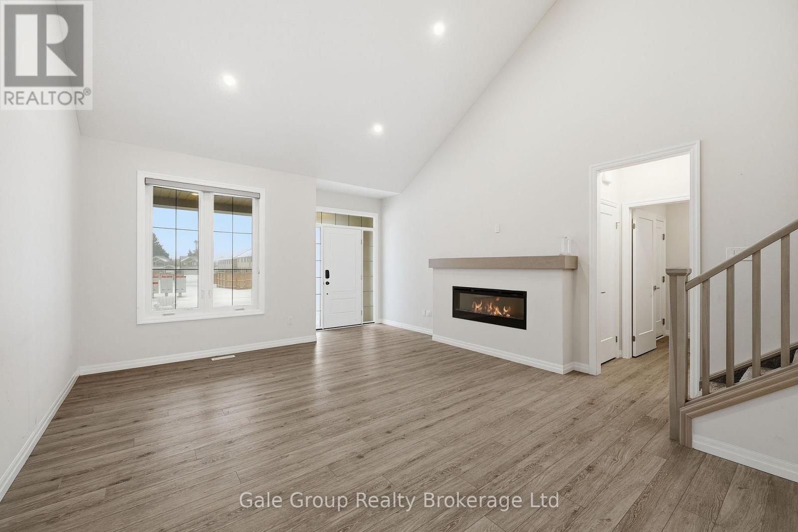 61 Keba Crescent, Tillsonburg, Ontario  N4G 0K7 - Photo 4 - X12688120