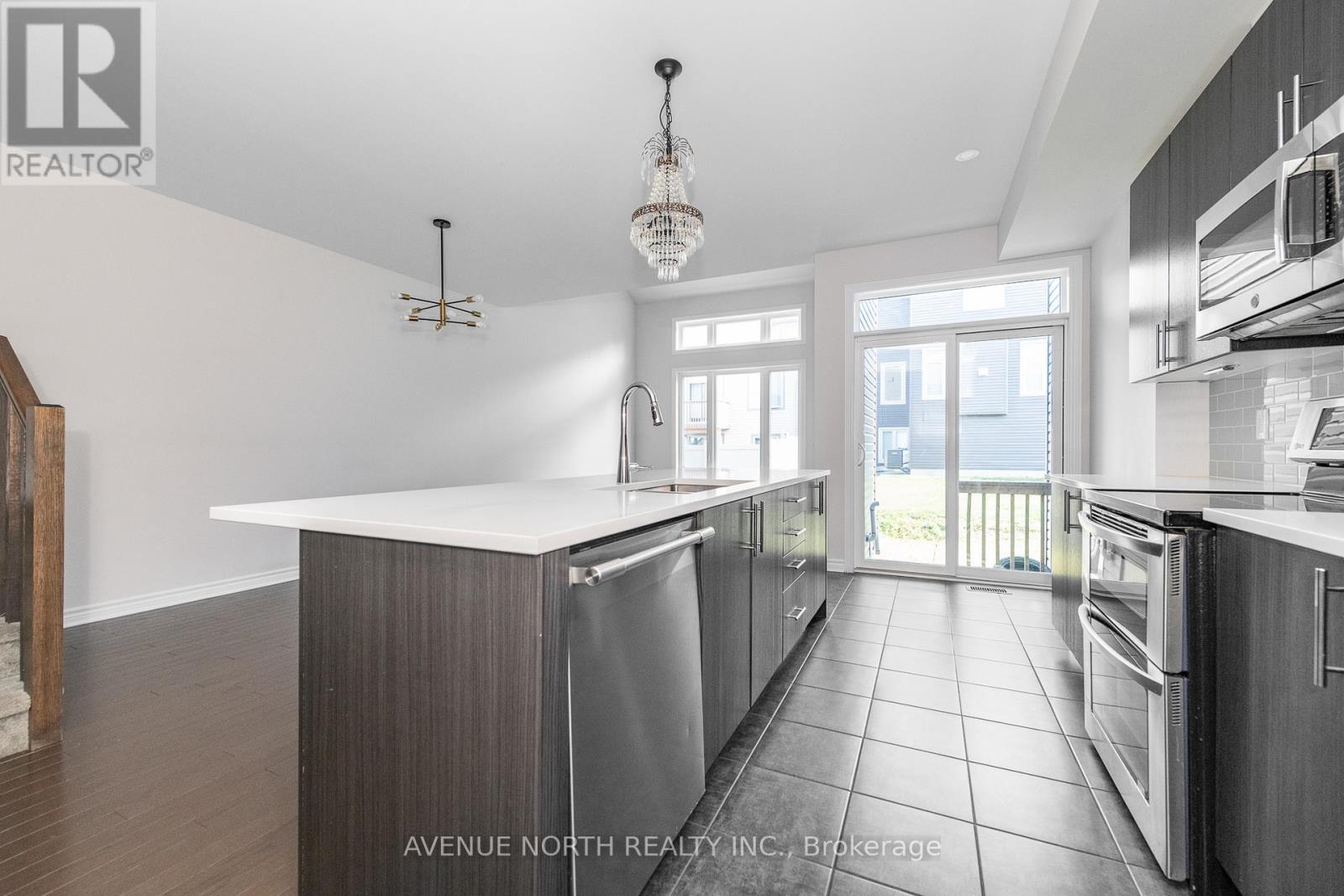 1024 Kijik Crescent, Ottawa, Ontario  K1X 0G9 - Photo 17 - X12687924