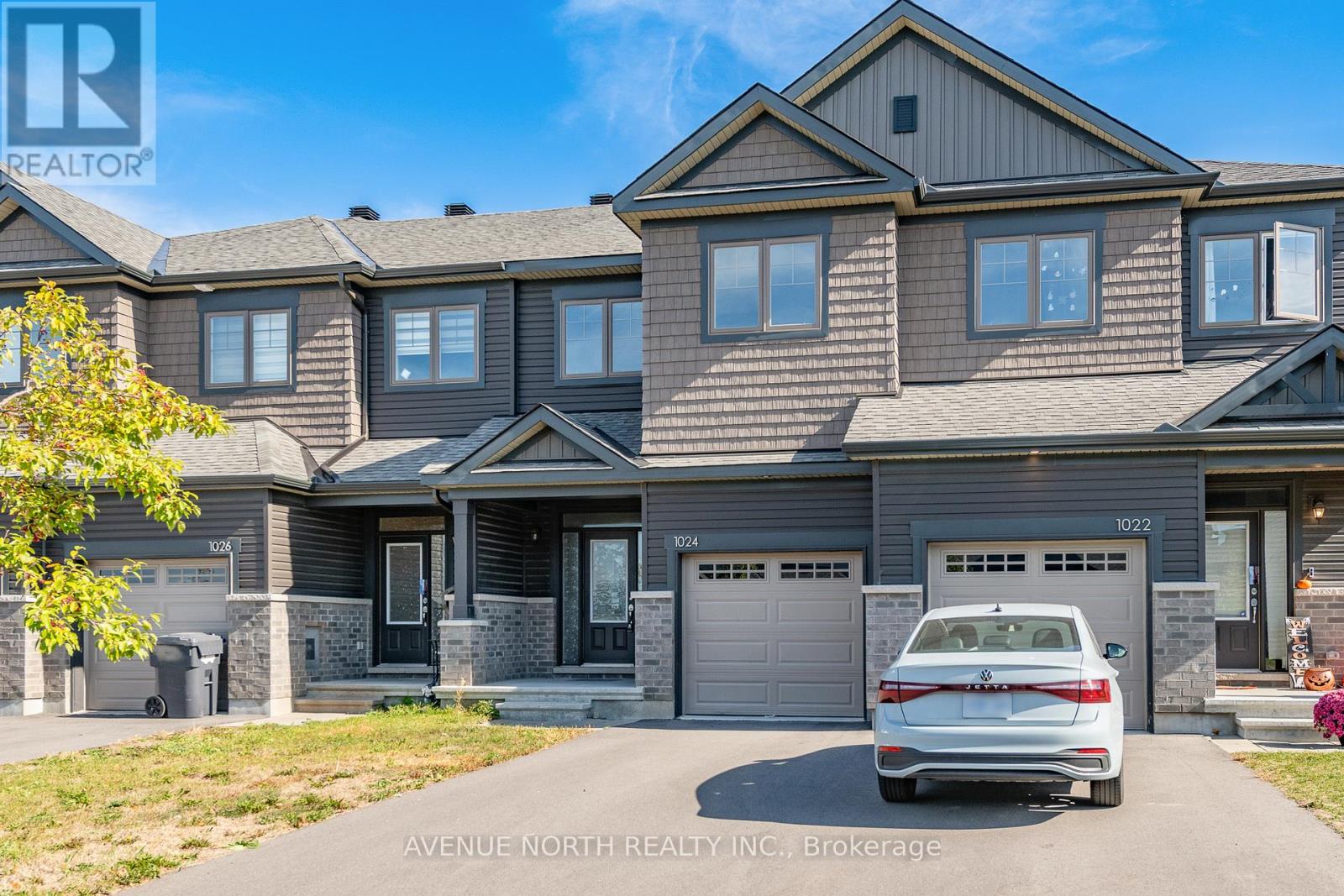 1024 Kijik Crescent, Ottawa, Ontario  K1X 0G9 - Photo 2 - X12687924