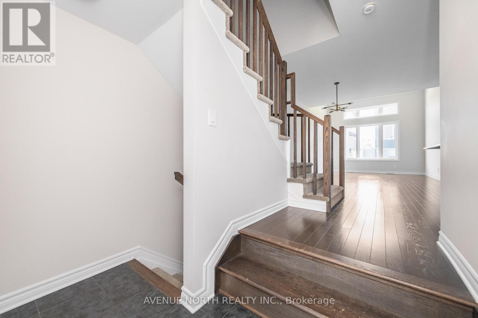 1024 Kijik Crescent, Ottawa, Ontario  K1X 0G9 - Photo 7 - X12687924