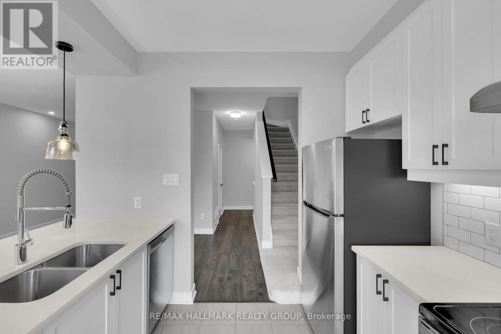 233 Anyolite Private, Ottawa, Ontario  K2J 6P5 - Photo 18 - X12687978