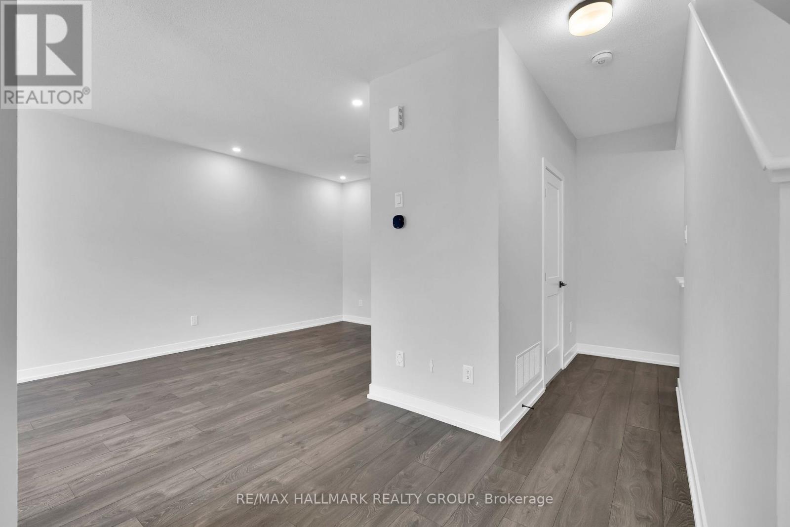 233 Anyolite Private, Ottawa, Ontario  K2J 6P5 - Photo 5 - X12687978