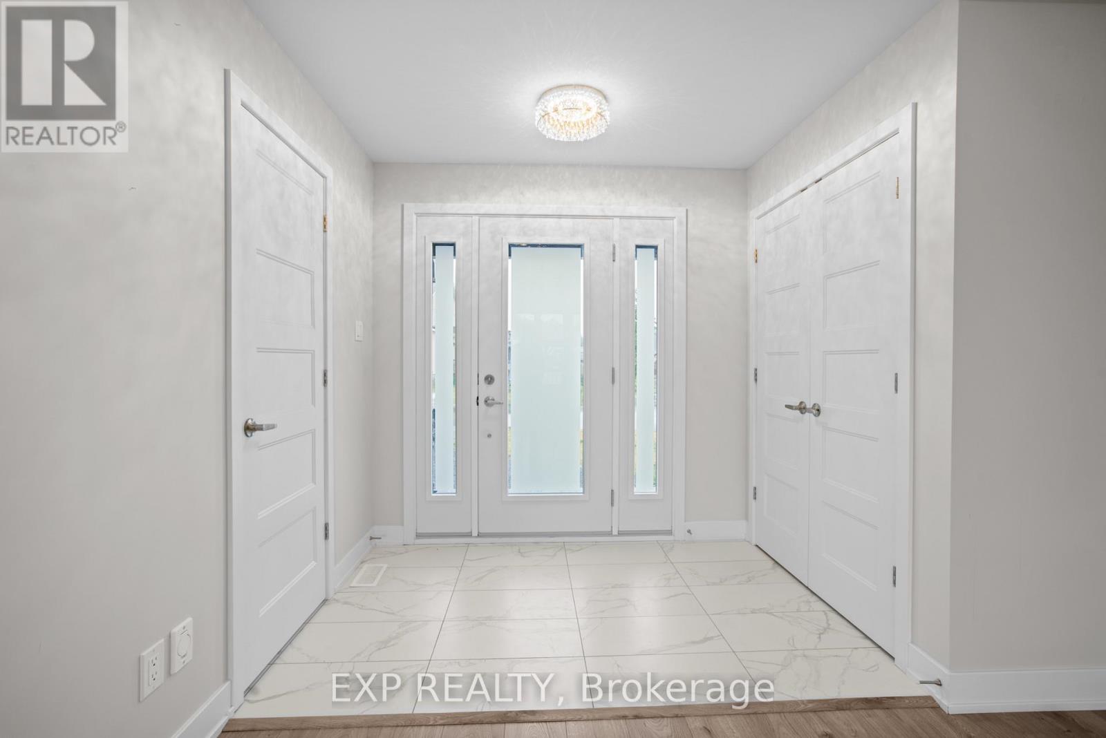 75 Chateauguay Street, Russell, Ontario  K0A 2M0 - Photo 13 - X12688018