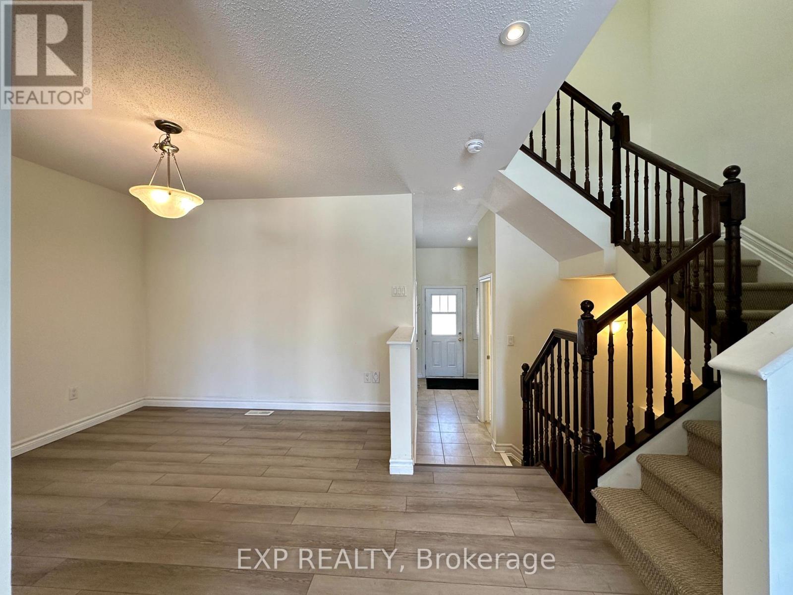 3353 Woodroffe Avenue, Ottawa, Ontario  K2G 4P4 - Photo 4 - X12688080