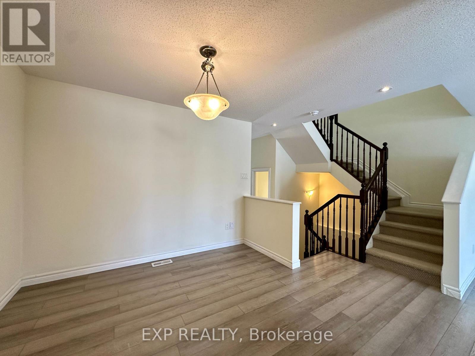 3353 Woodroffe Avenue, Ottawa, Ontario  K2G 4P4 - Photo 7 - X12688080