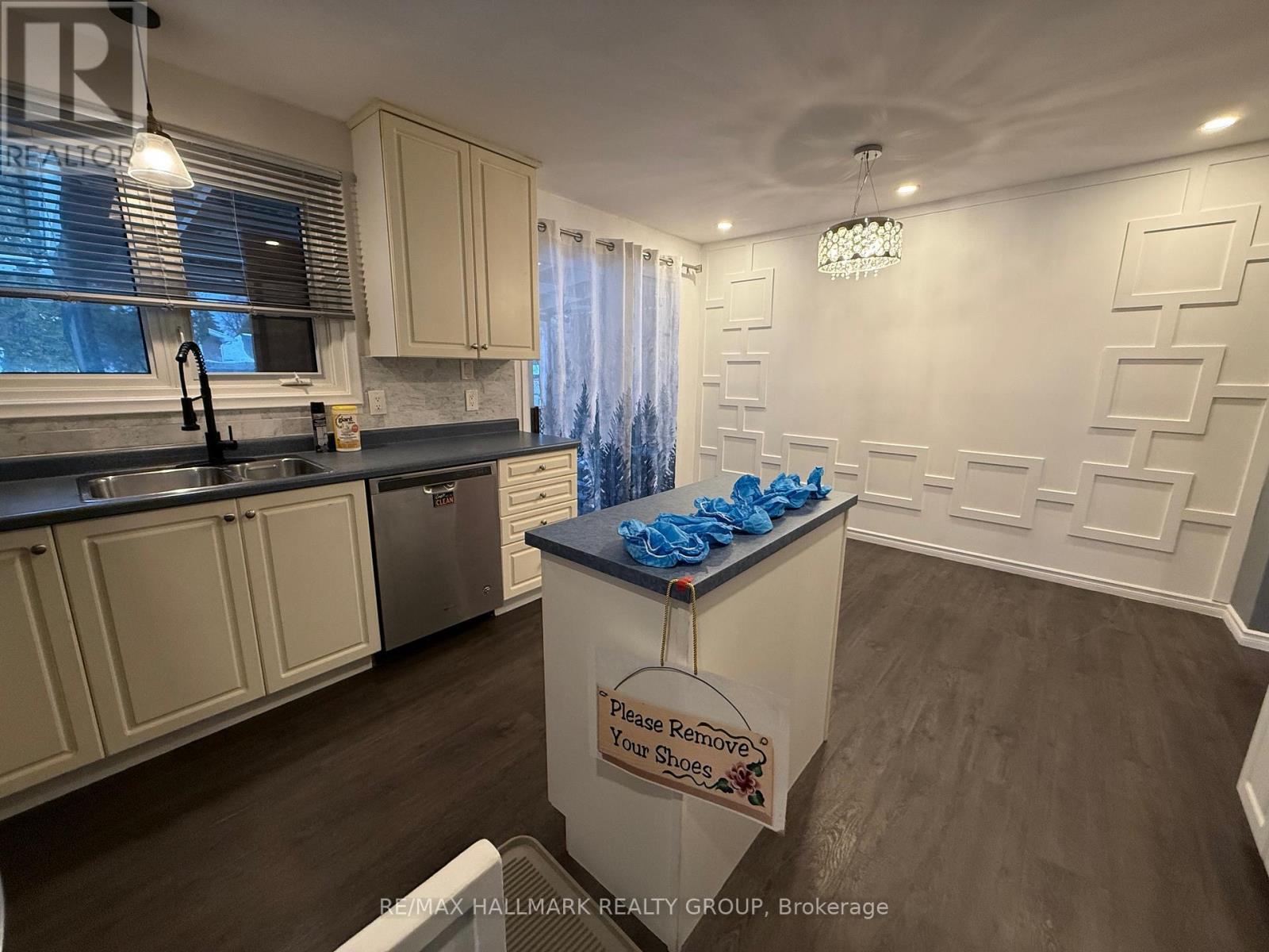 2197 Urbandale Drive, Ottawa, Ontario  K1G 3G2 - Photo 13 - X12688114