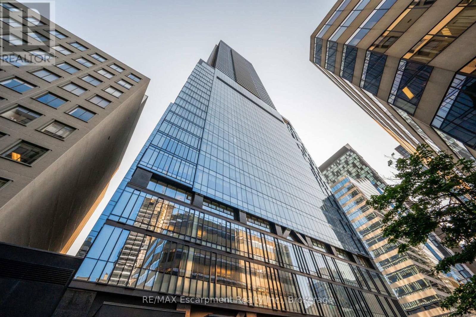 2816 - 488 University Avenue, Toronto, Ontario  M5G 0C1 - Photo 1 - C12688104