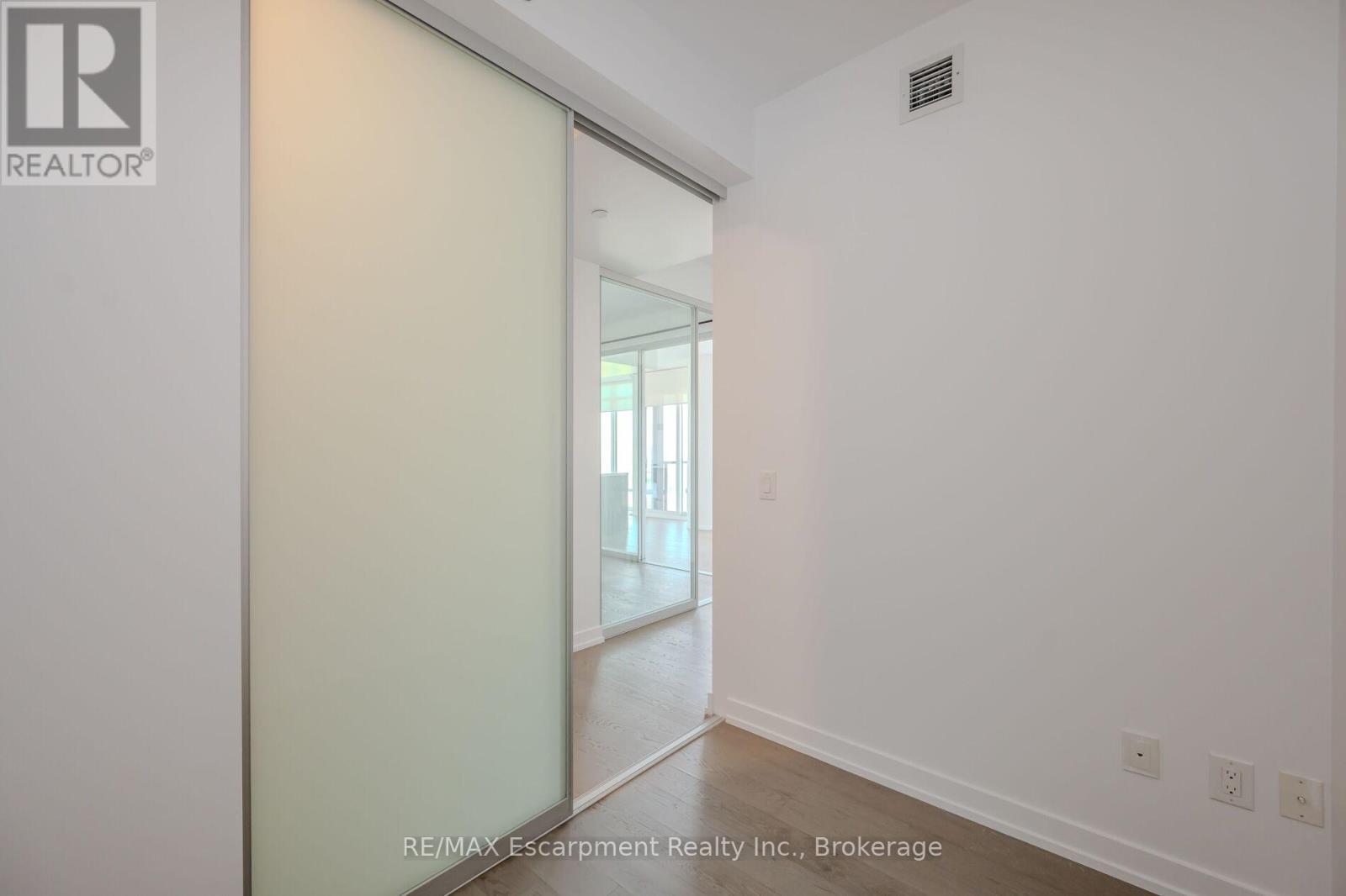 2816 - 488 University Avenue, Toronto, Ontario  M5G 0C1 - Photo 29 - C12688104