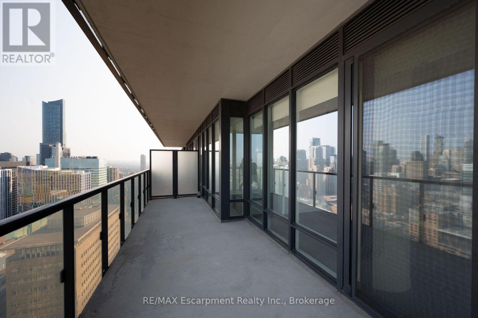 2816 - 488 University Avenue, Toronto, Ontario  M5G 0C1 - Photo 31 - C12688104