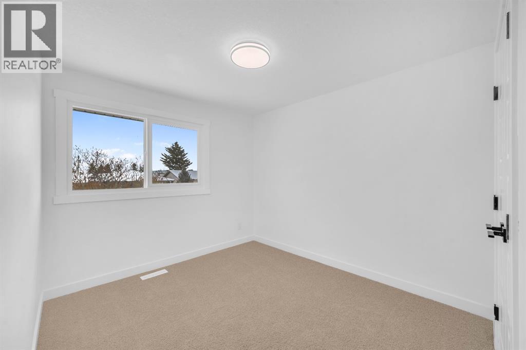 3229 Doverville Crescent Se, Calgary, Alberta  T2B 1T9 - Photo 21 - A2278633