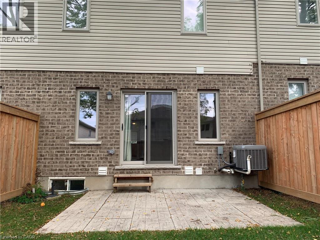 50 Pinnacle Drive Unit# 57, Kitchener, Ontario  N2P 0H8 - Photo 2 - 40797937