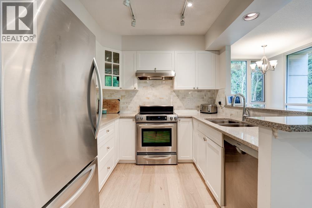 301 5775 Hampton Place, Vancouver, British Columbia  V6T 2G6 - Photo 13 - R3038813