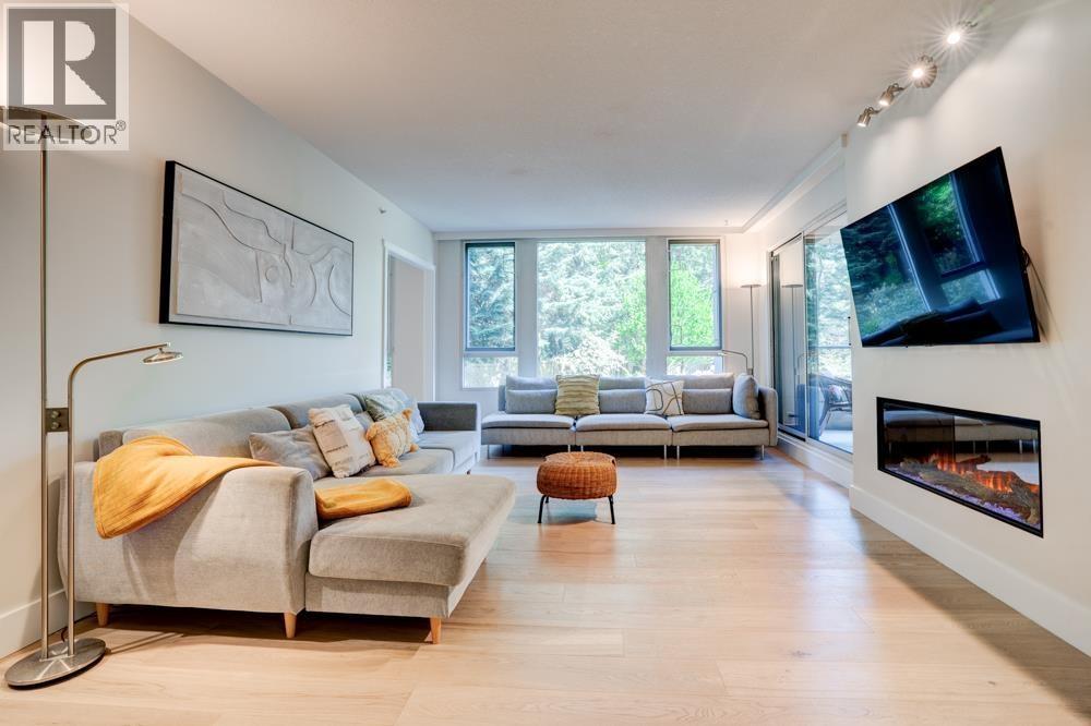 301 5775 Hampton Place, Vancouver, British Columbia  V6T 2G6 - Photo 1 - R3038813