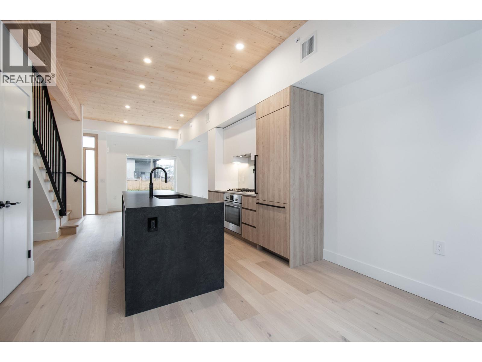 4170 Columbia Street, Vancouver, British Columbia  V5Y 2J6 - Photo 10 - R3077538