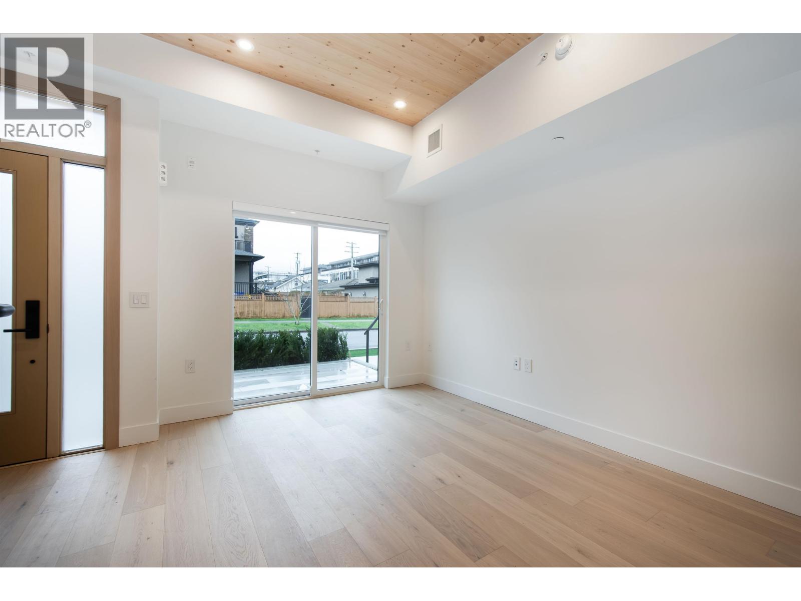 4170 Columbia Street, Vancouver, British Columbia  V5Y 2J6 - Photo 7 - R3077538