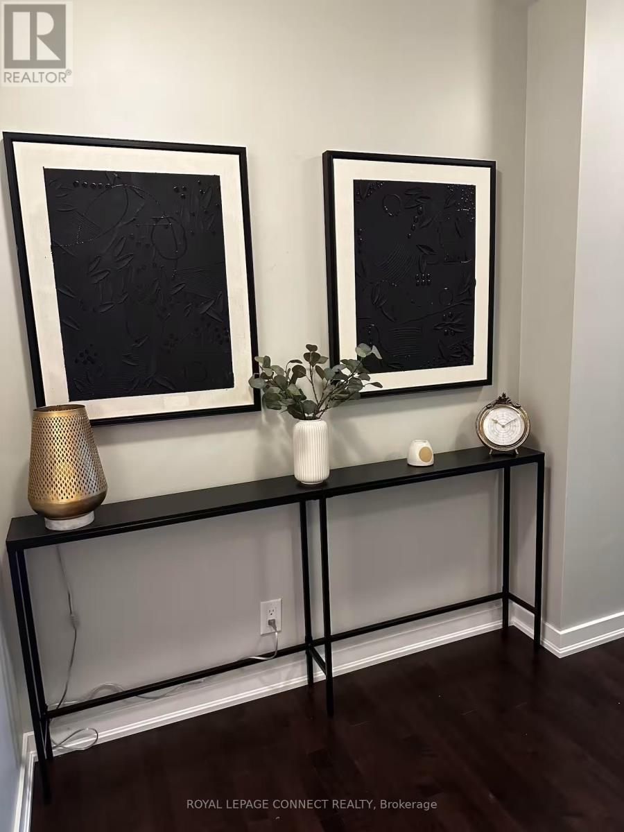 2010 - 12 York Street, Toronto, Ontario  M5J 0A9 - Photo 17 - C12688008