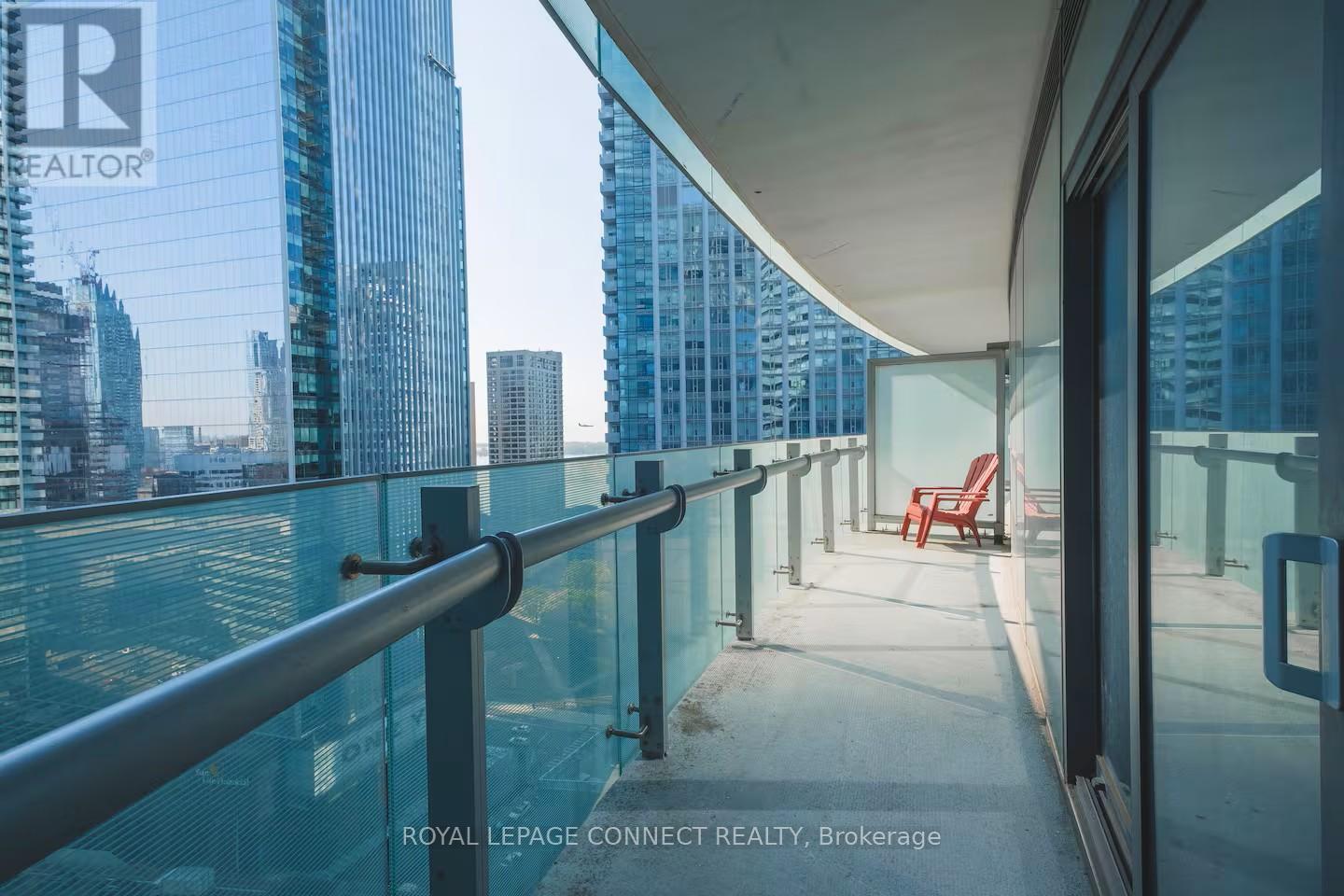 2010 - 12 York Street, Toronto, Ontario  M5J 0A9 - Photo 8 - C12688008