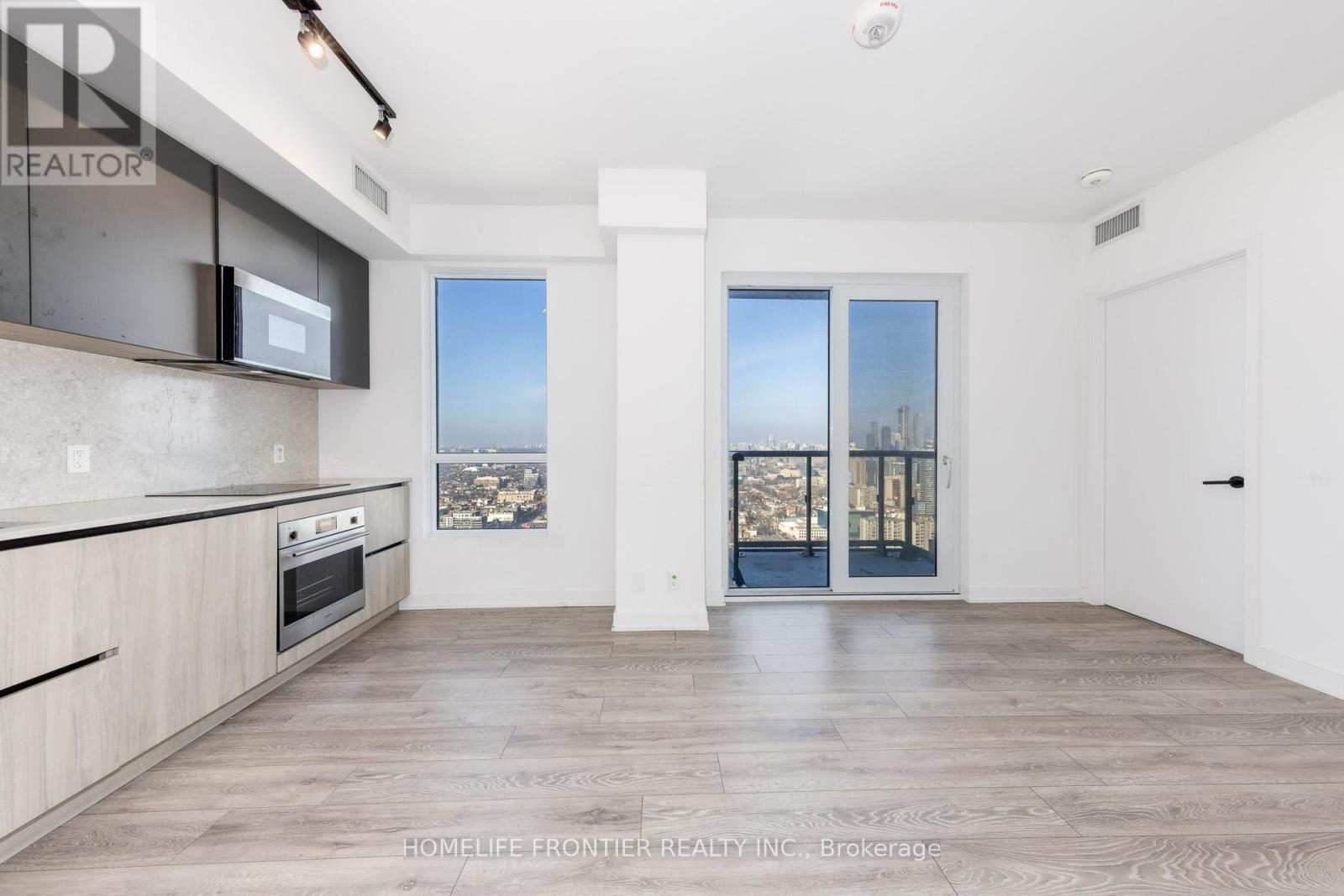 4702 - 108 Peter Street, Toronto, Ontario  M5V 0W2 - Photo 3 - C12688112