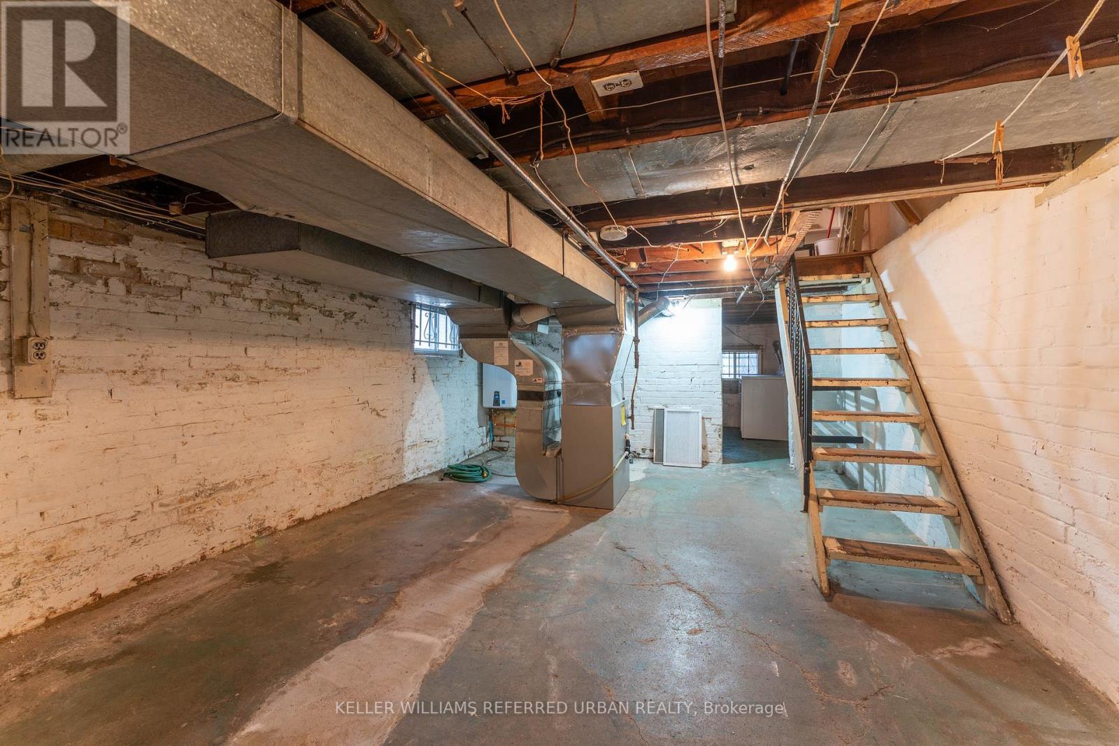 42 Hiltz Avenue, Toronto, Ontario  M4L 2N5 - Photo 16 - E12688090