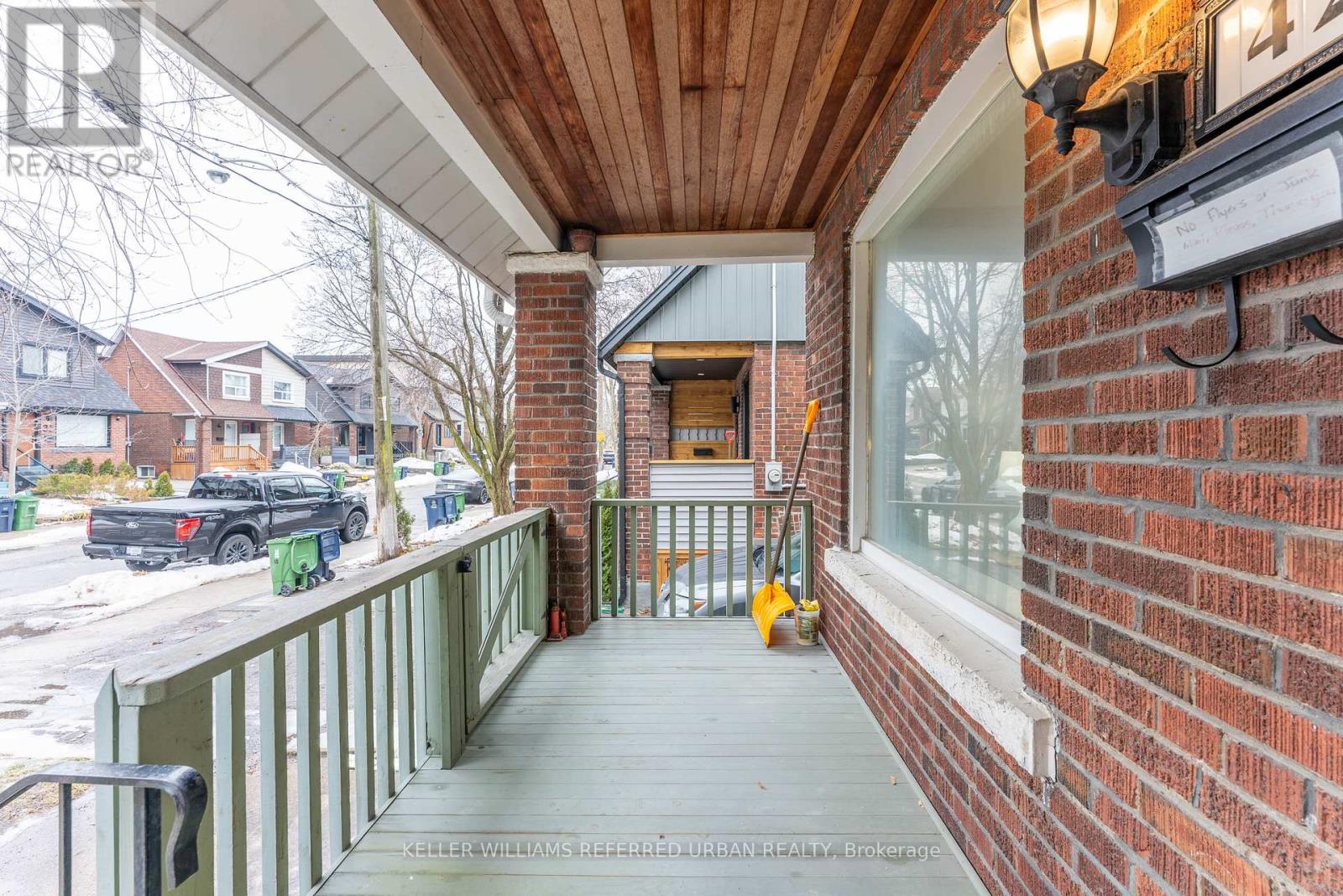 42 Hiltz Avenue, Toronto, Ontario  M4L 2N5 - Photo 18 - E12688090