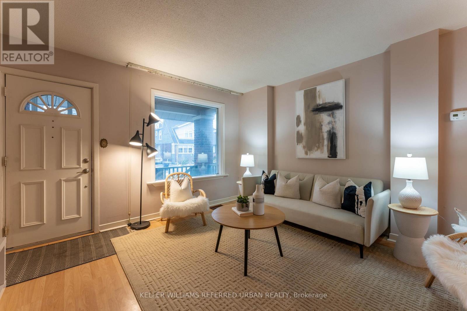 42 Hiltz Avenue, Toronto, Ontario  M4L 2N5 - Photo 2 - E12688090