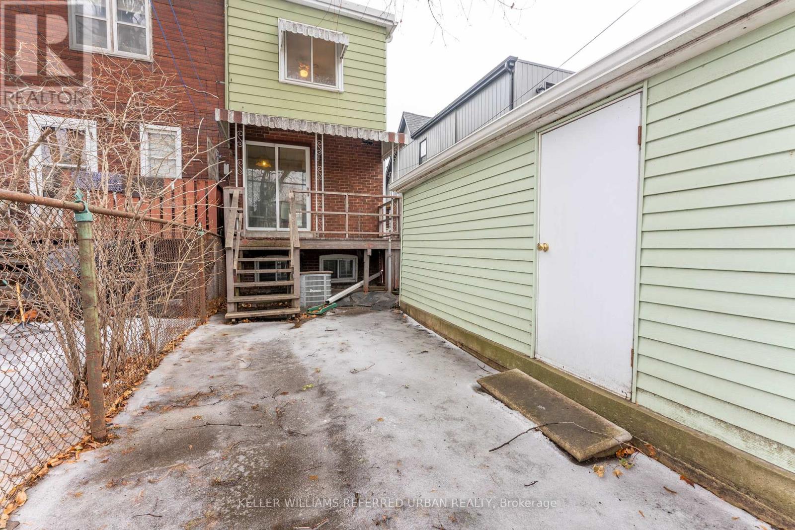 42 Hiltz Avenue, Toronto, Ontario  M4L 2N5 - Photo 20 - E12688090