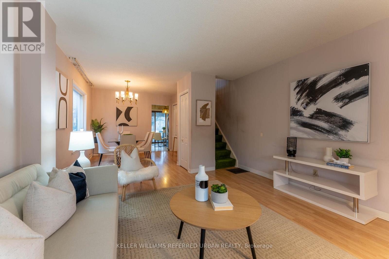 42 Hiltz Avenue, Toronto, Ontario  M4L 2N5 - Photo 4 - E12688090