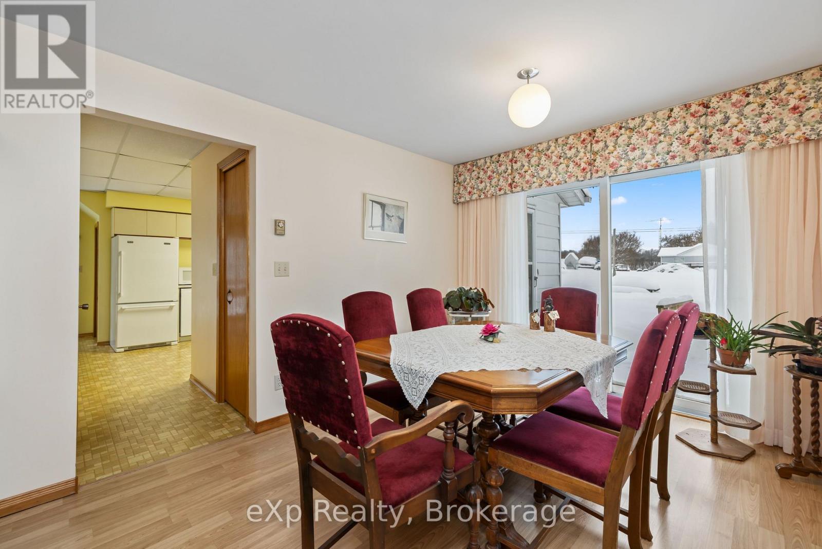 2 Henry Street, Mckellar, Ontario  P0G 1C0 - Photo 13 - X12680114