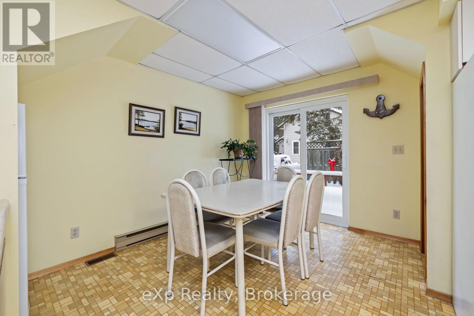 2 Henry Street, Mckellar, Ontario  P0G 1C0 - Photo 9 - X12680114