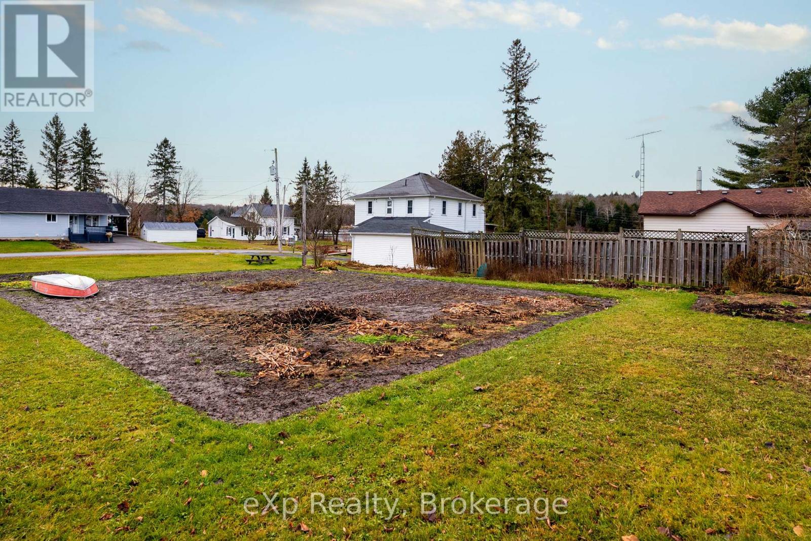 2 Henry Street, Mckellar, Ontario  P0G 1C0 - Photo 38 - X12680114