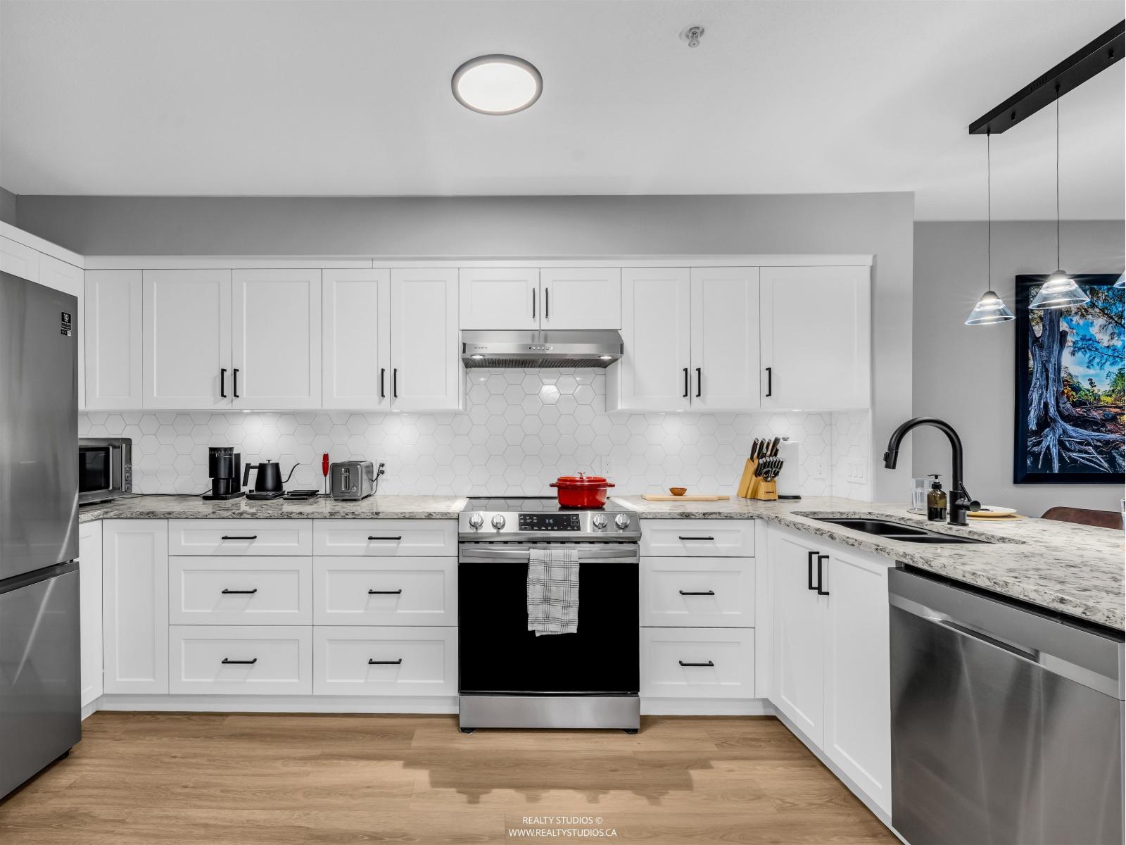 222 10866 City Parkway Way, Surrey, British Columbia  V3T 5W9 - Photo 11 - R3078298