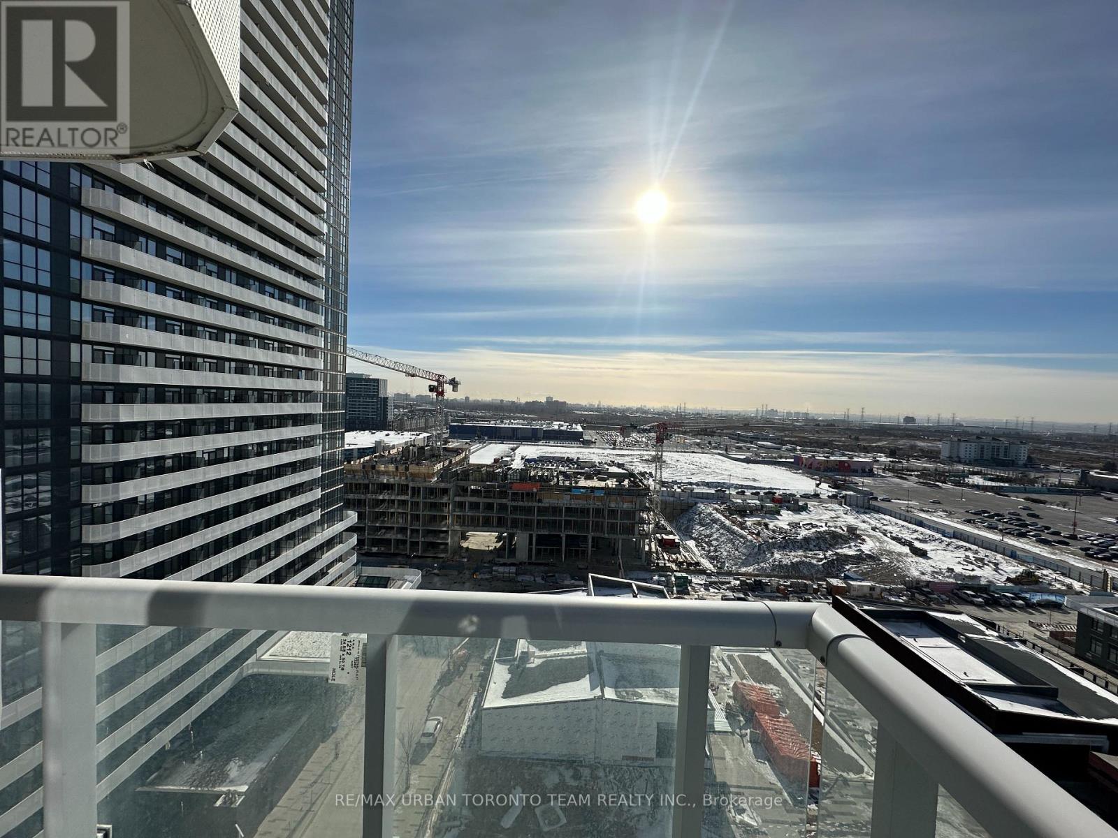 1212 - 8 Interchange Way, Vaughan, Ontario  L4K 5Z7 - Photo 10 - N12687900