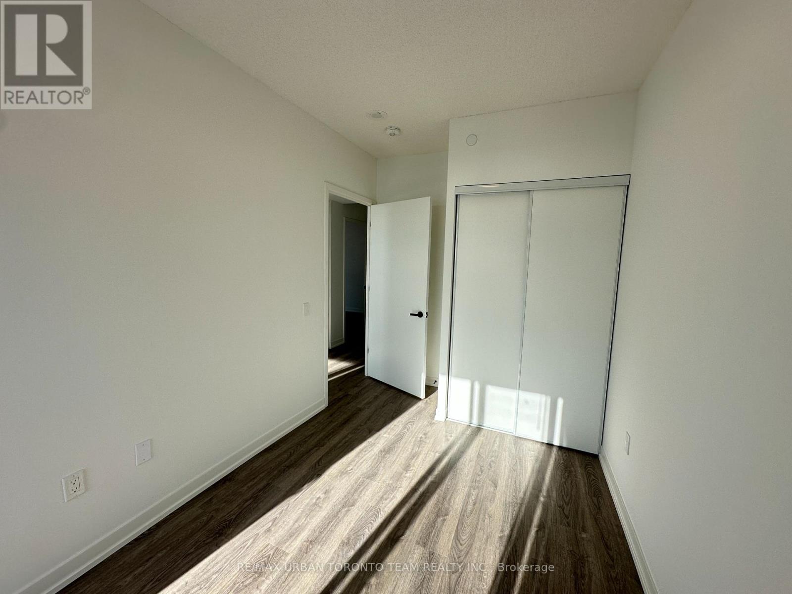 1212 - 8 Interchange Way, Vaughan, Ontario  L4K 5Z7 - Photo 11 - N12687900