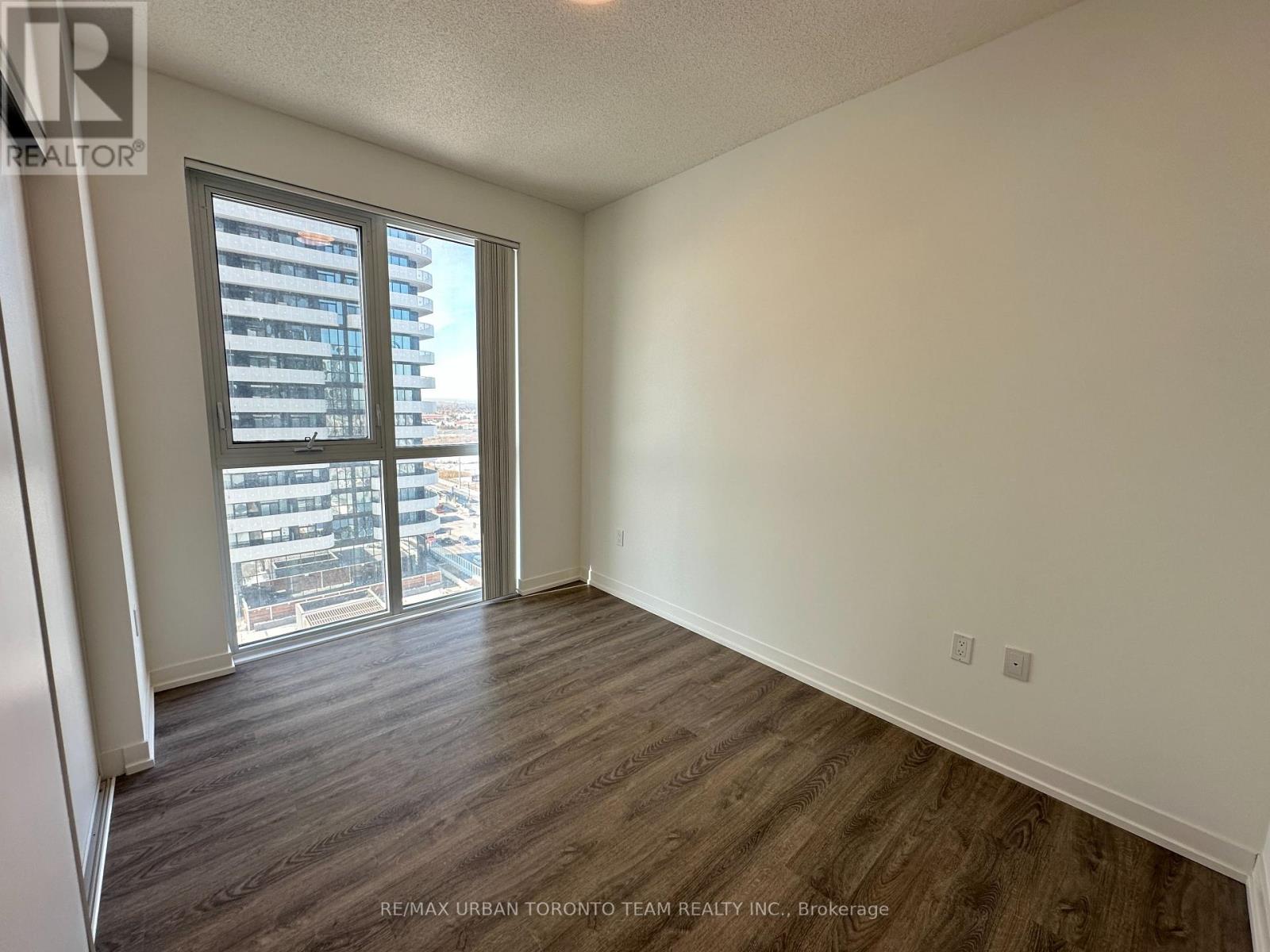 1212 - 8 Interchange Way, Vaughan, Ontario  L4K 5Z7 - Photo 12 - N12687900