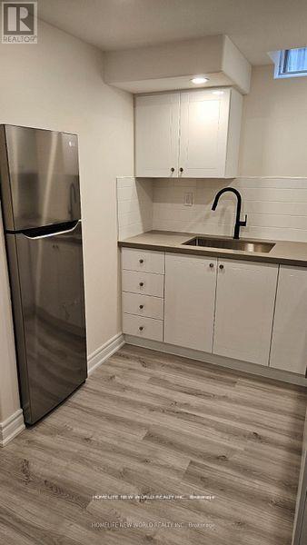 11 Peninsula Crescent, Richmond Hill, Ontario  L4S 1T9 - Photo 6 - N12687918