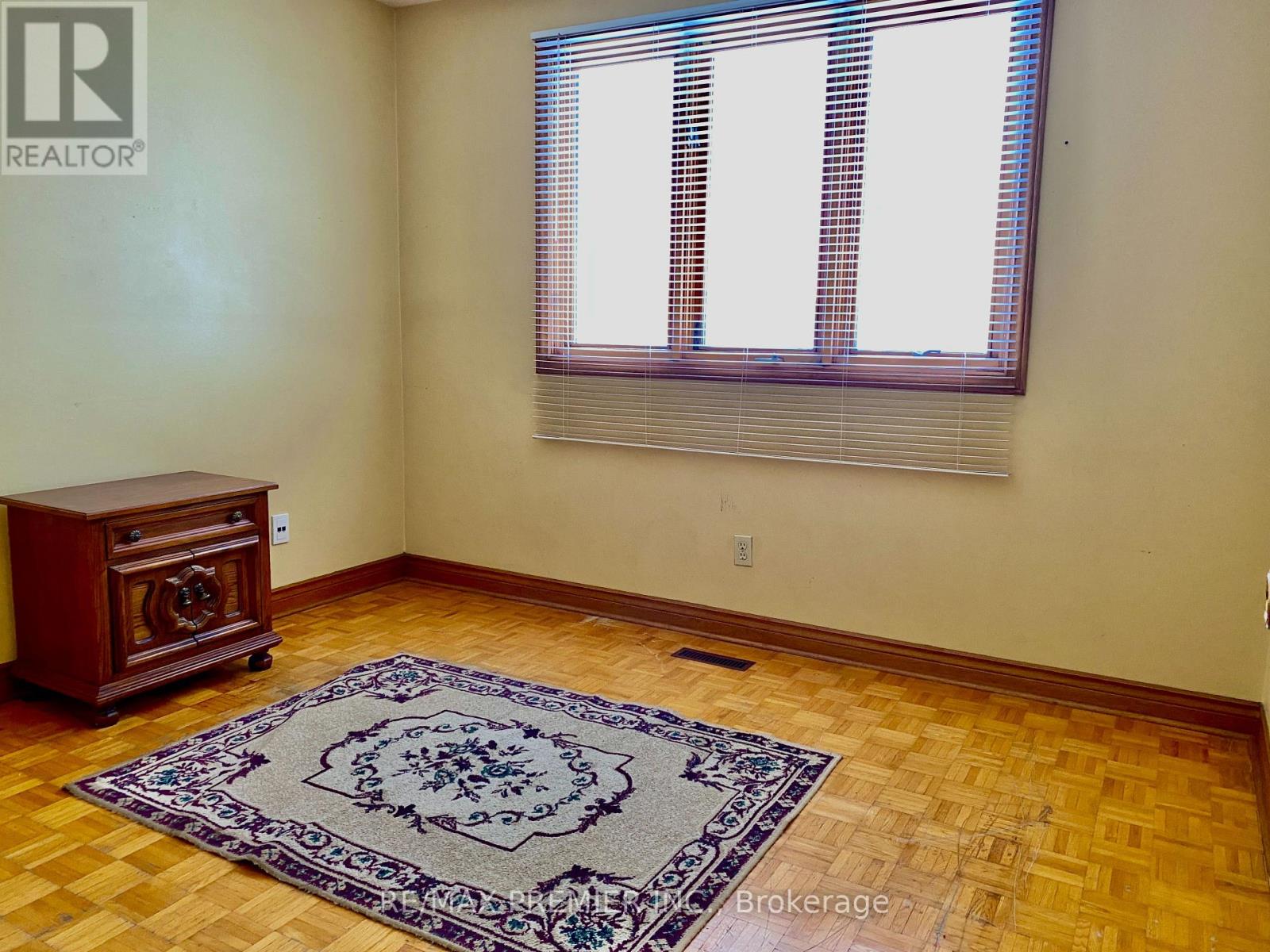 130 Jackman Crescent, Vaughan, Ontario  L4L 6P2 - Photo 12 - N12687982