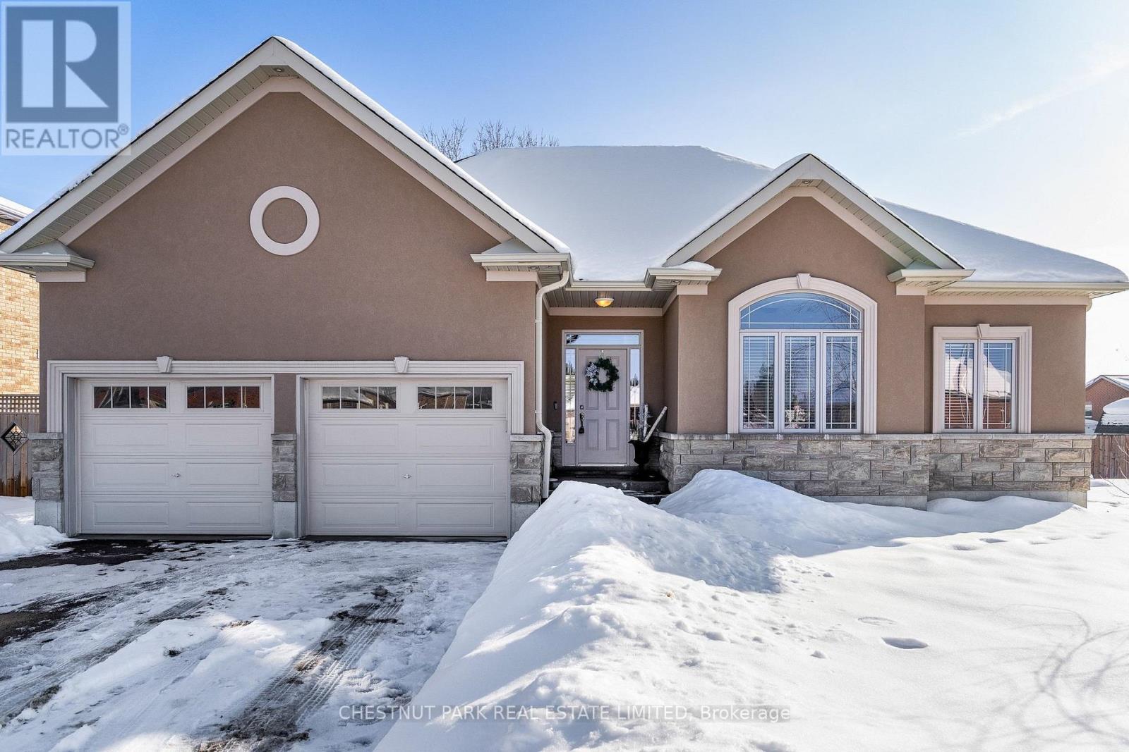 15 PATCHELL COURT, Springwater, Ontario