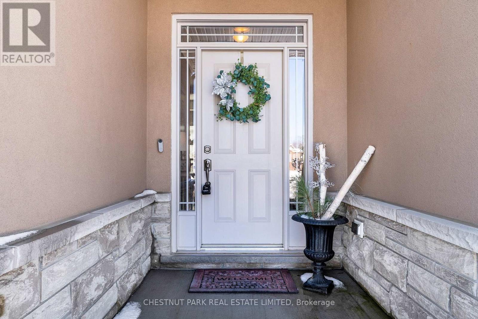 15 Patchell Court, Springwater, Ontario  L0L 1P0 - Photo 2 - S12688166