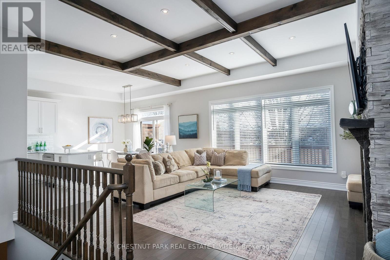 15 Patchell Court, Springwater, Ontario  L0L 1P0 - Photo 5 - S12688166