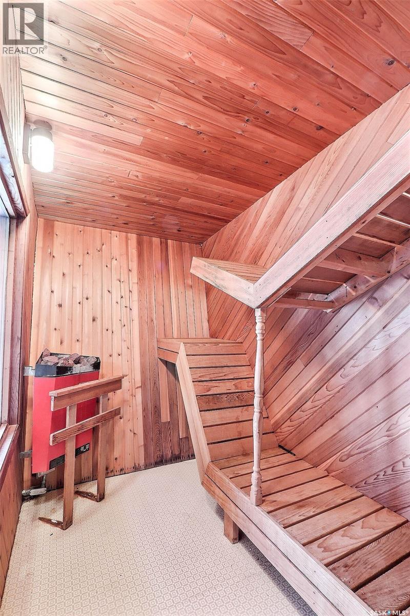 3082 Sherman Drive, Prince Albert, Saskatchewan  S6V 7H6 - Photo 8 - SK026656