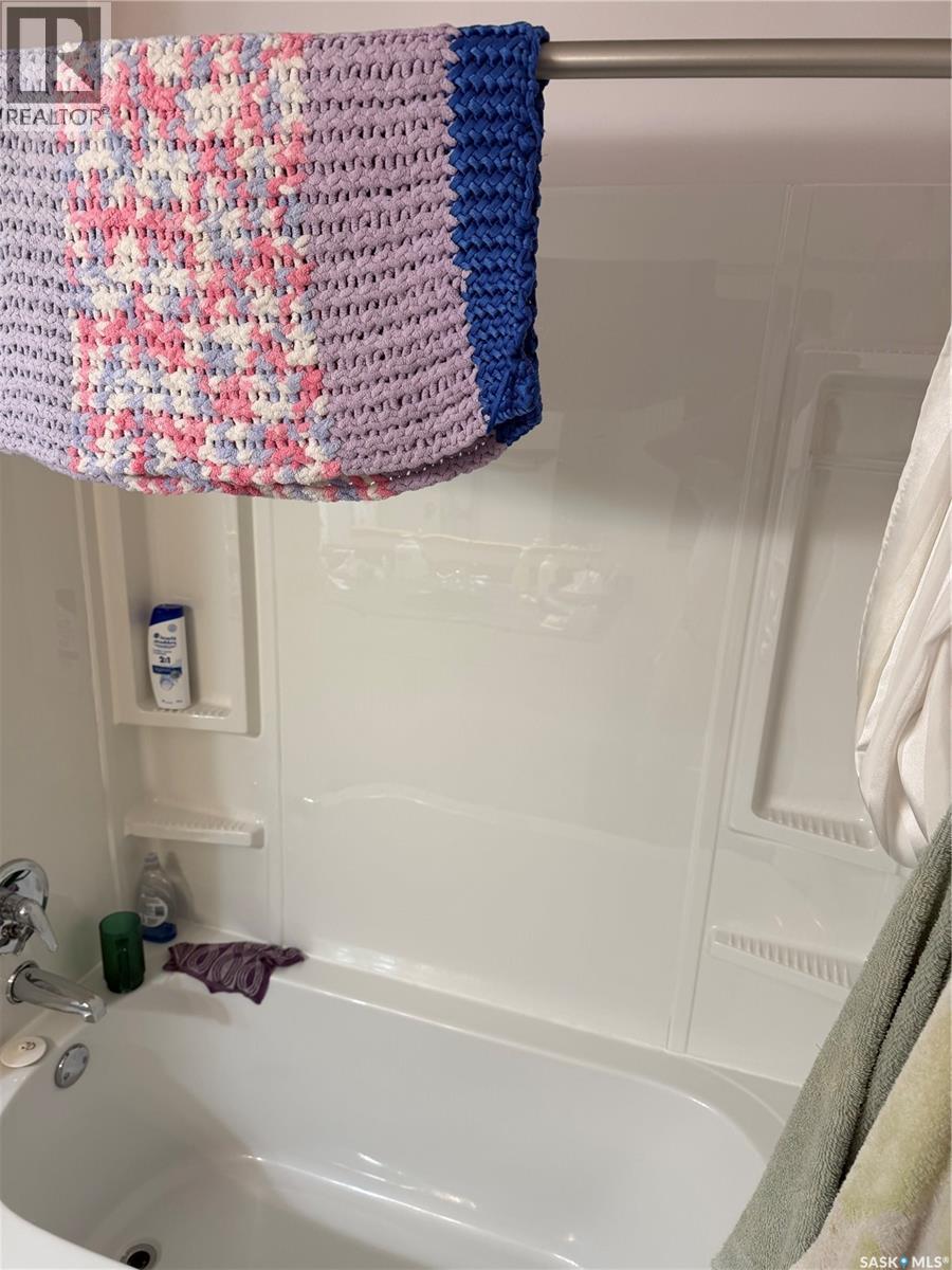 144 Assiniboine Terrace, Kamsack, Saskatchewan  S0A 1S0 - Photo 10 - SK026615