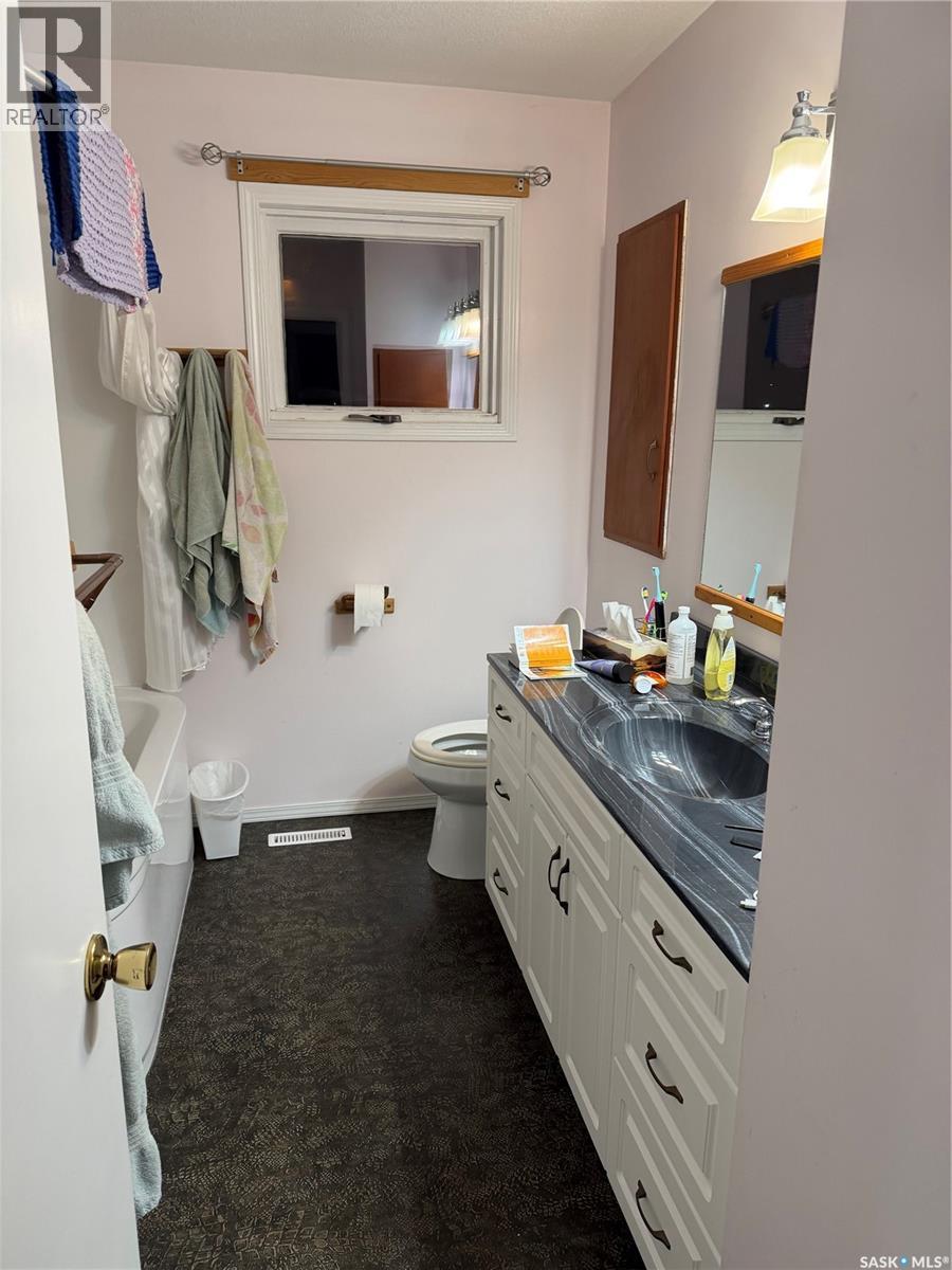 144 Assiniboine Terrace, Kamsack, Saskatchewan  S0A 1S0 - Photo 12 - SK026615