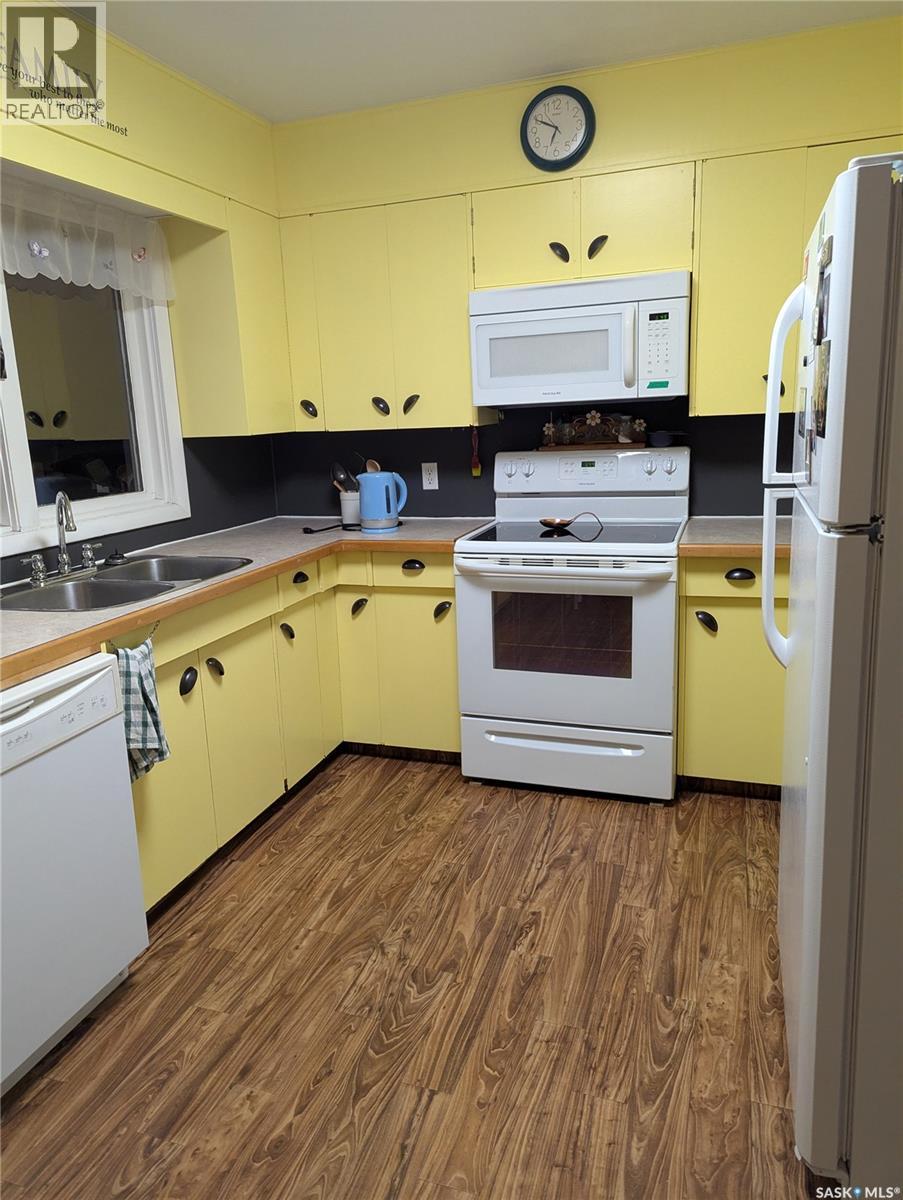 144 Assiniboine Terrace, Kamsack, Saskatchewan  S0A 1S0 - Photo 18 - SK026615