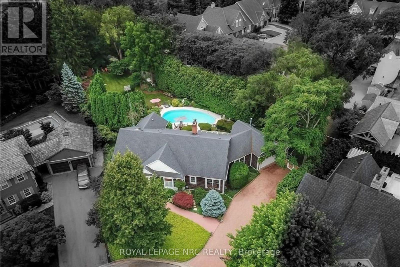 7 Christopher Street, Niagara-On-The-Lake, Ontario  L0S 1J0 - Photo 45 - X12445970