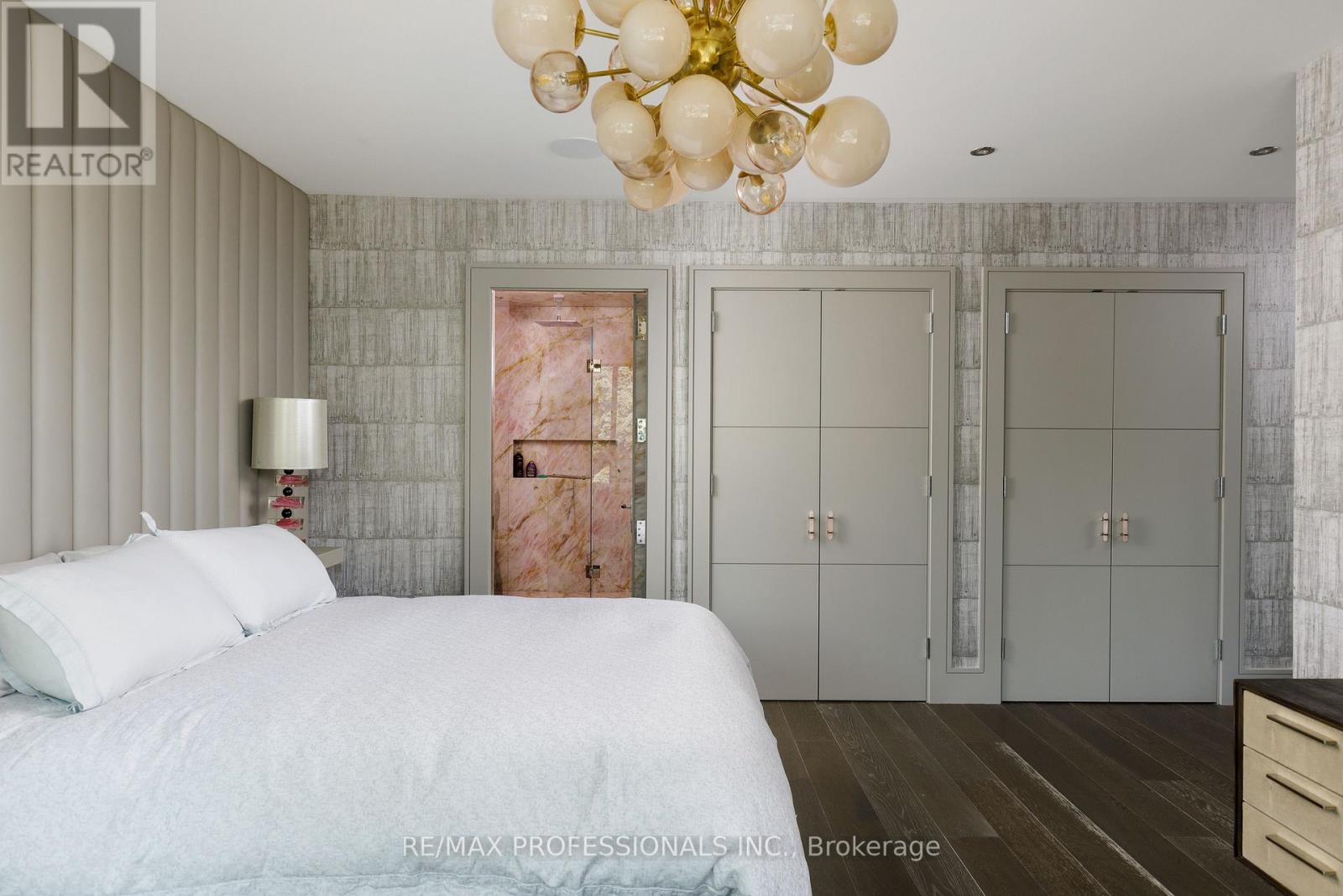 7 Ashley Park Road, Toronto, Ontario  M9A 4C9 - Photo 34 - W12687324