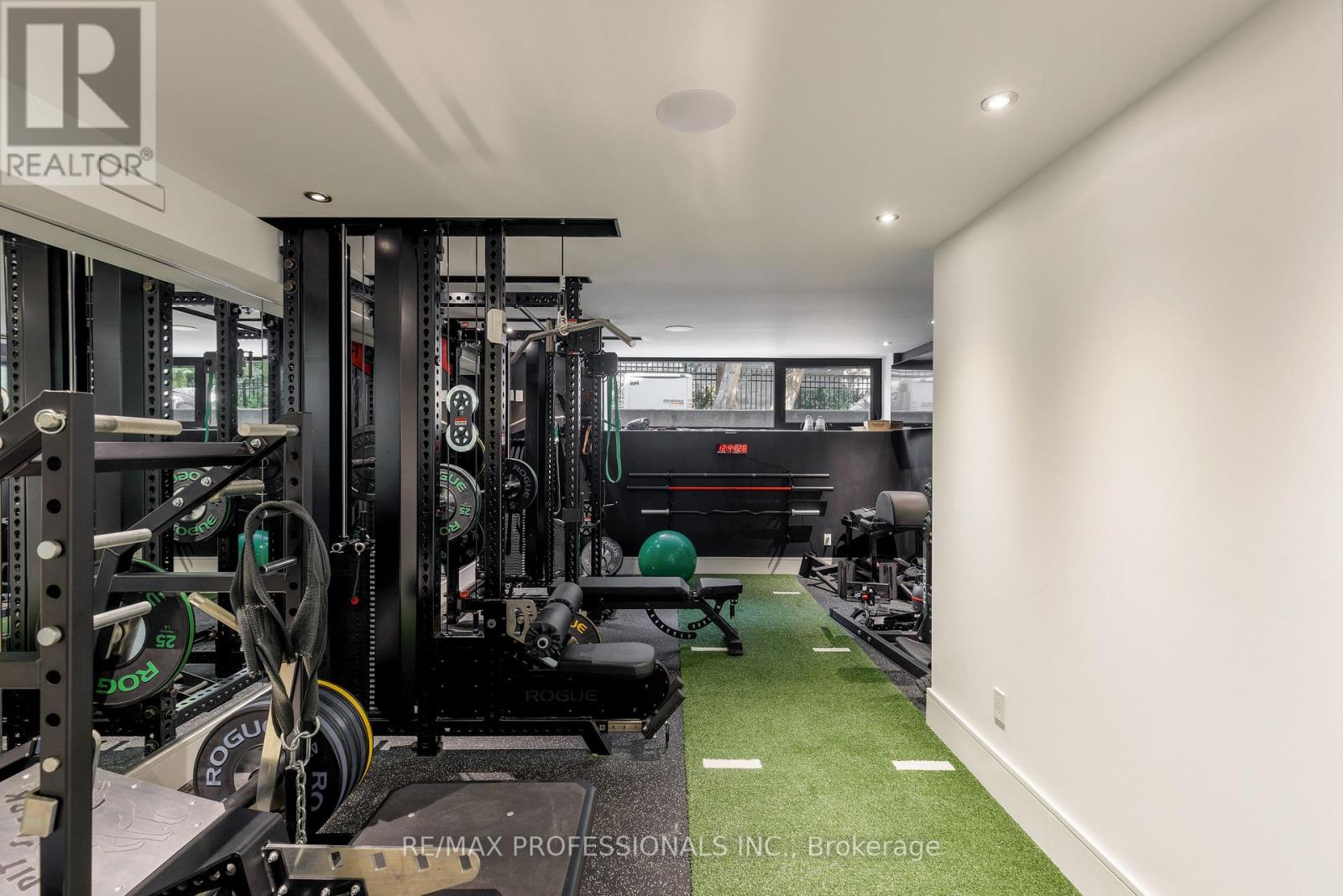 7 Ashley Park Road, Toronto, Ontario  M9A 4C9 - Photo 41 - W12687324