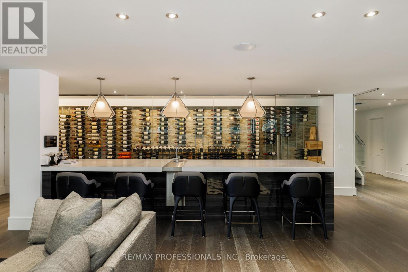 7 Ashley Park Road, Toronto, Ontario  M9A 4C9 - Photo 39 - W12687324