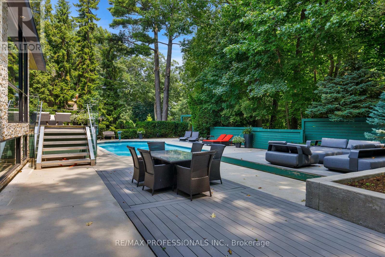 7 Ashley Park Road, Toronto, Ontario  M9A 4C9 - Photo 48 - W12687324